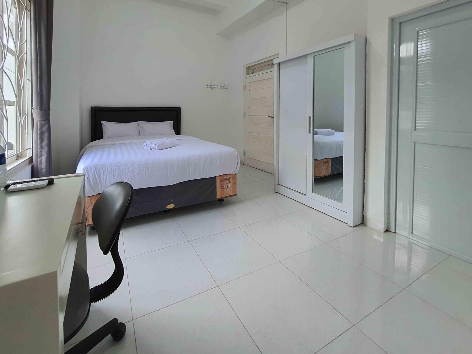 RedDoorz Syariah at Jalan Godean Hotel Ngabean Bagian luar foto